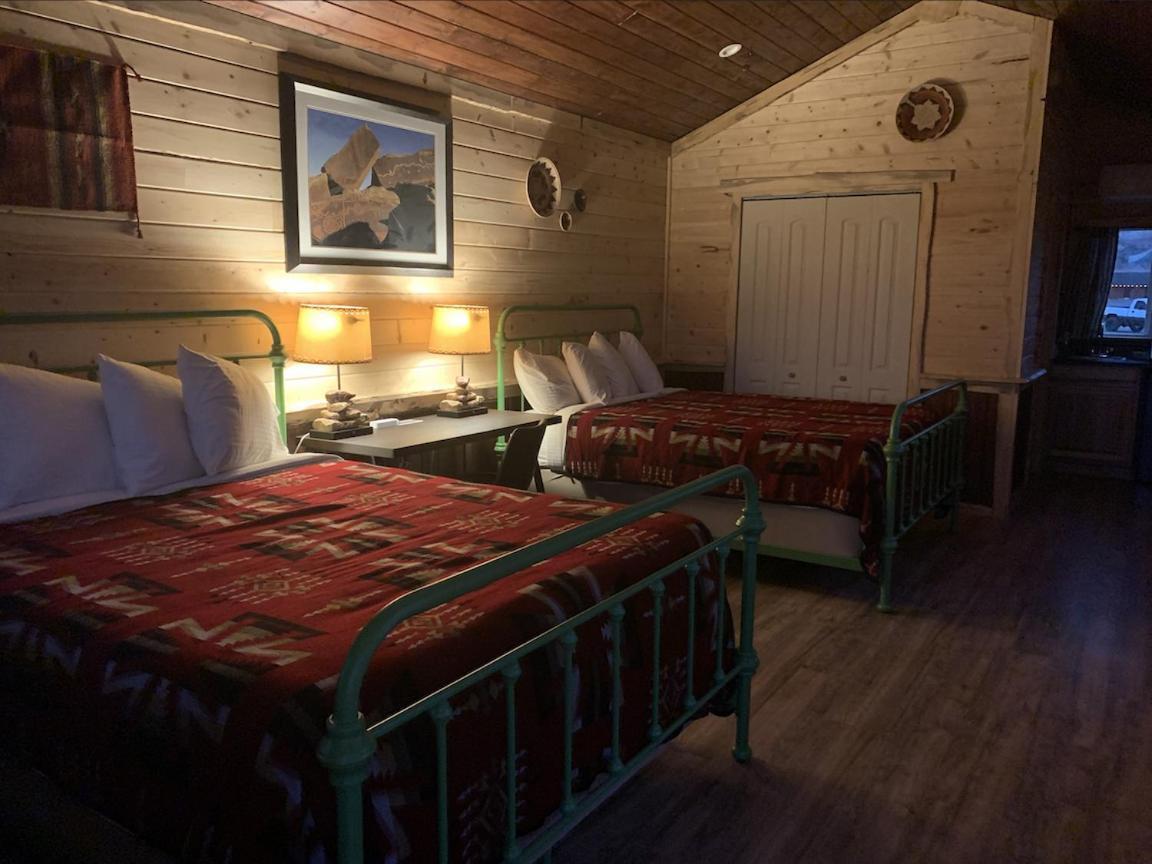 The Rim Rock Inn Torrey Dış mekan fotoğraf