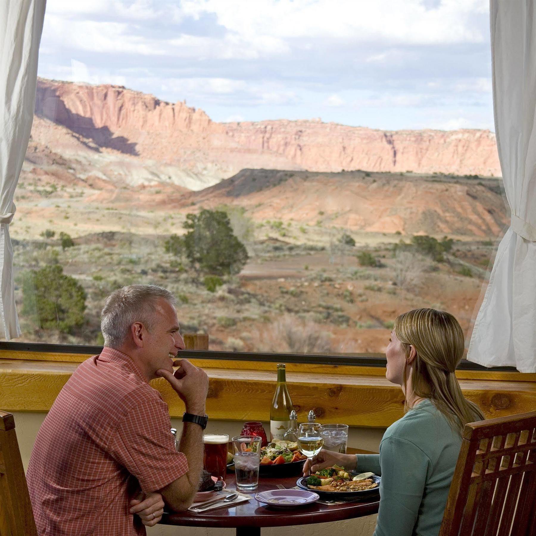The Rim Rock Inn Torrey Dış mekan fotoğraf